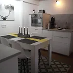 Unter Reet Krems Zwei