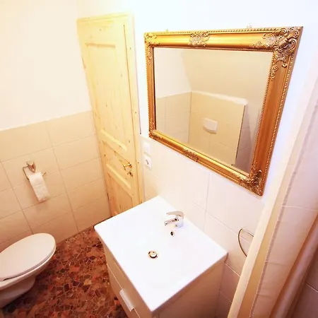 Unter Reet Krems Zwei